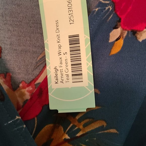 Dress - Picture 2 of 2